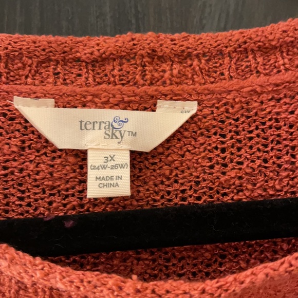 Terra Sky, Rust Sweater 3X, NWOT, non-smoker, right above knee length - Picture 2 of 4